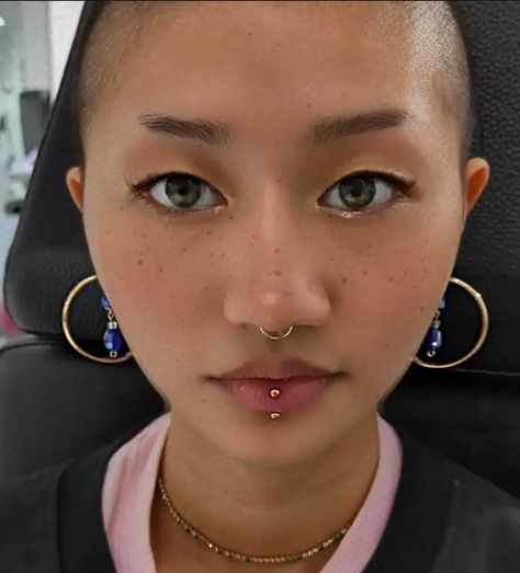 No one else will tell you this, but get that vertical labret piercing you always wanted 🤭  Vertical labret by @shinysharpthings  Soho, Union Square, and Williamsburg  11AM-9PM 7 DAYS A/W🕘 WALK-INZ OR BOOK ONLINE..📕 TATTOOS & PIERCINGS, NO ATTITUDE, NO MISERABLE HOOPS TO JUMP THROUGH....🚫  WALK-INZ WELCOME OR BOOK ONLINE AT  ⚔️livebytheswordtattoo.com⚔️ . . . . #livebytheswordtattoo #verticallabret #piercing #piercer #unionsquare #nyc Labret Hoop, Vertical Labret Jewelry, Piercings Idea, Labret Vertical, Vertical Labret Piercing, Labret Ring, Face Jewelry, Labret Piercing, Face Jewellery