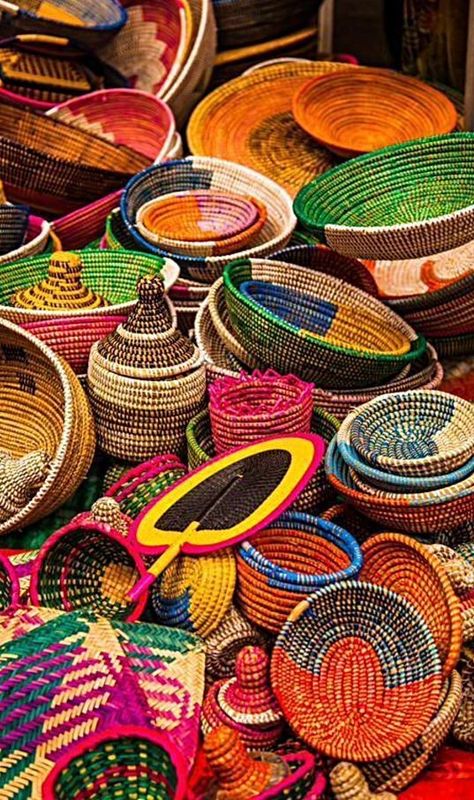 Ghana Culture, September Mood, Colombian Art, Don Pedro, Colorful Baskets, Hispanic Culture, African Market, African Culture, African Inspired