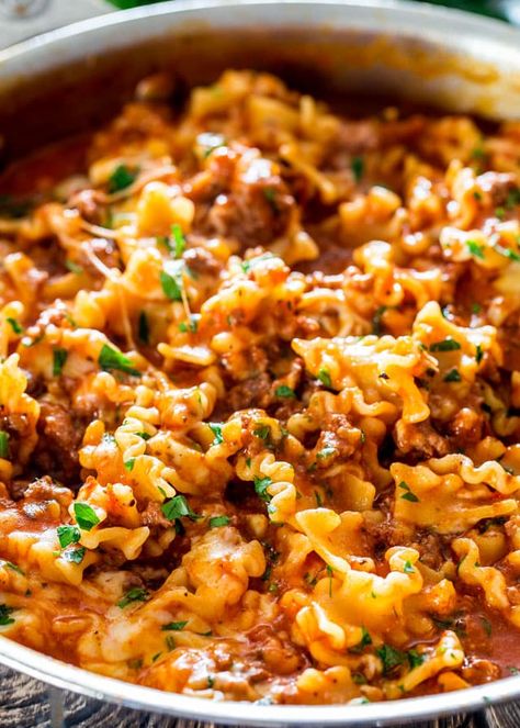 One Pot Hamburger Helper, Hamburger Helper Lasagna, Hamburger Helper Recipes, Homemade Comfort Food, Jo Cooks, Nice Recipes, Homemade Lasagna, Hamburger Meat Recipes, Homemade Hamburgers