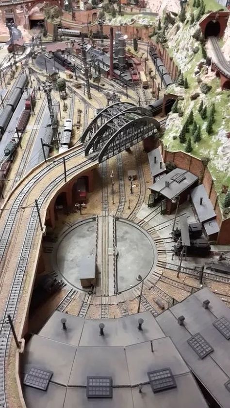 Train Table Layout, N Scale Train Layout, Ho Train Layouts, Model Train Table, Ho Scale Train Layout, N Scale Model Trains, Garden Railroad, Ho Model Trains, Model Railway Track Plans