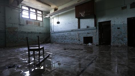 Why the School-Choice Controversy in Detroit Is Forcing Parents to Make Sacrifices - The Atlantic School Basement, Detroit Ruins, Abandoned Detroit, Abandoned Ruins, School Choice, School Fun, Abandoned Places, In The Middle, The Middle