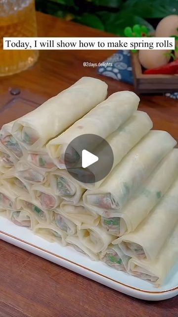 Spring Rolls Wrappers, Muni Long, Yummy Asian Food, Spring Roll Bowls, Fried Spring Rolls, Vietnamese Spring Rolls, Homemade Chinese Food, Spring Roll Wrappers, Fresh Spring Rolls