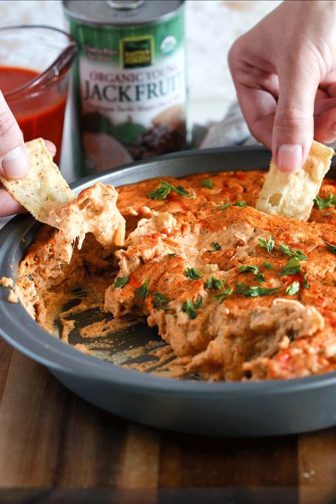 Vegan Super Bowl Recipes, Vegan Dips For Parties, Buffalo Jackfruit Dip, Vegetarian Buffalo Dip, Vegetarian Buffalo Chicken Dip, Jack Fruit Recipes, Vegan Buffalo Chickpea Dip, Vegan Buffalo Dip, Jackfruit Dinner Recipes