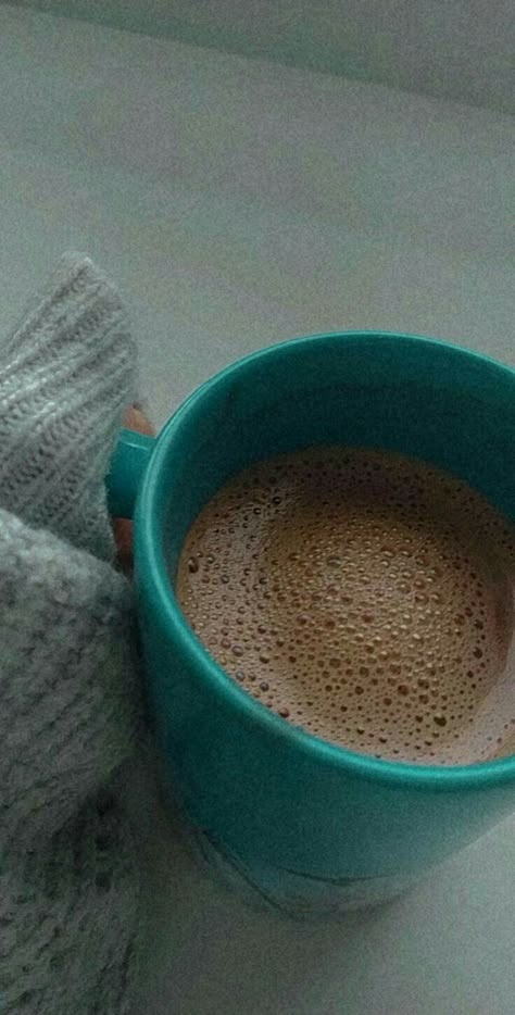 Coffee Designs Art, Short Instagram Quotes, Foodie Instagram, Alone Photography, Delicacy Food, Coffee Photos, Best Poses For Pictures, Coffee Photography, Aesthetic Coffee