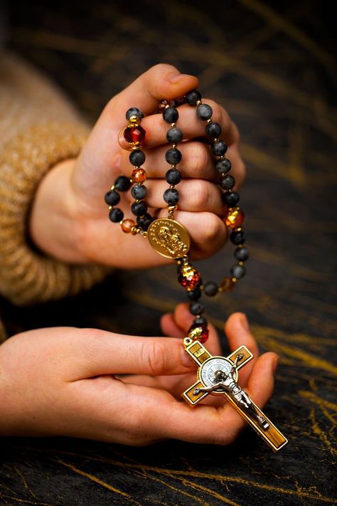 The tools we use every day are the most important tools. The Holy Rosary is definitely at the top of our list. That's why we created the most beautiful rosaries to draw you into prayer every day. Get yours now at theotokosrosaries.com Great Catholic gift! Rosary Wallpaper Iphone, Jesus Pictures Catholic, Our Father Prayer, Catholic Wallpaper, Android Wallpaper Dark, Iphone Dynamic Wallpaper, Rosary Beads Catholic, Jesus Christ Artwork, Saint Peter