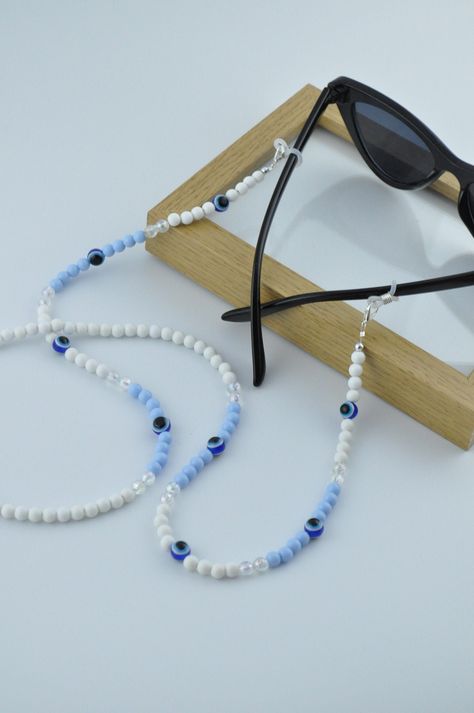 Eye Glasses Accessories, Chains For Glasses, Evil Eye Diy Jewelry, Beads Glasses Chain, Airpods Charm, Beads Glasses, Beaded Glasses Chain, Eyeglass Jewelry, Eyeglass Chain Holders