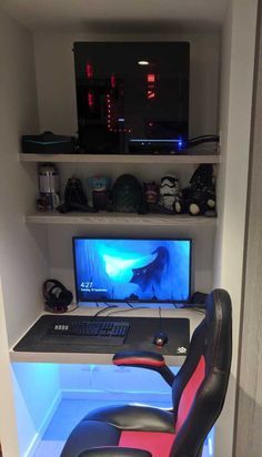 Small Closet Gaming Setup, Small Gaming Area In Bedroom, Gaming Closet Setup, Compact Gaming Setup, Gaming Nook Small Spaces, Small Gaming Corner Ideas, Tiny Gaming Setup, Gaming Cupboard, Small Gaming Desk Setup