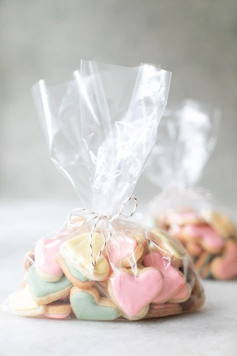 Mini Heart Cookies, Vday Cookies, Valentines Bakery, Heart Shaped Sugar Cookies, Roll Out Sugar Cookies, Gift Cookies, Valentines Chocolate, Valentines Baking, Cookies Sugar