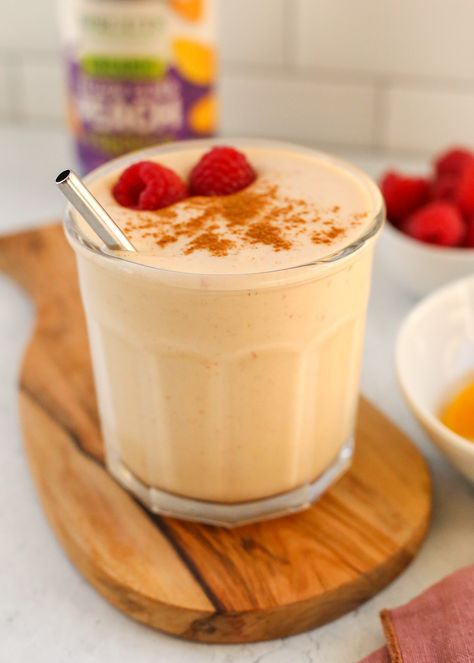 High Protein Peaches and Cream Smoothie Peaches And Cream Smoothie, Vanilla Protein Smoothie, High Protein Smoothie Recipes, Peach Smoothie Recipes, Protein Ideas, Frozen Peaches, Recipes Smoothies, Smoothie Ideas, High Protein Smoothies