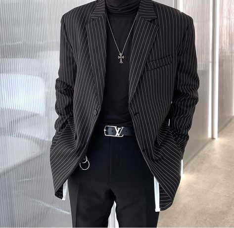 Men’s Fashion Dressy, Korean Fashion Male, Fashion 60s, Black Turtle Neck, Streetwear Men Outfits, Men Fashion Casual Outfits, Edgy Outfits, Casual Street Style, Outfit Casual