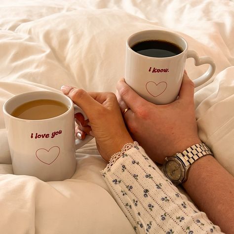 Sundays ☁️☕️ Matching mugs are the best! Couples Mugs, Matching Mugs, Couples Poster, Couple Mugs, Pottery Crafts, Home Lifestyle, Cute Mugs, Are You The One, Running