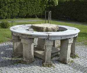 The Opferstein or Sacrifice Rock at Maria Taferl, Austria. It was used by the ancient Celts to make sacrifices upon and is now located in the plaza of the basilica there. Celtic Altar, Viking Altar, Druid Temple, Greek Altar, Ancient Altar, Sacrificial Altar, Medieval Reference, Sacred Space Altar, Easter Island Heads