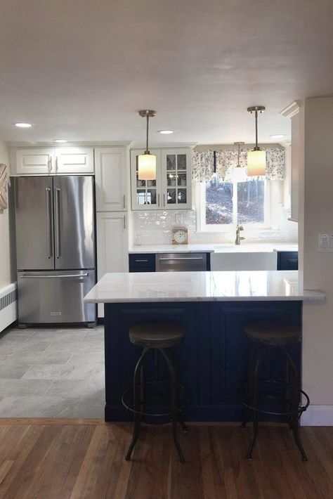 Small Cape Cod Kitchen, Peninsula Cabinets, Galley Kitchen With Peninsula, Small Kitchen With Peninsula, Kitchen Layout With Peninsula, Functional Small Kitchen, Kitchen With Peninsula Layout, Cabinet Storage Kitchen, White Galley Kitchen