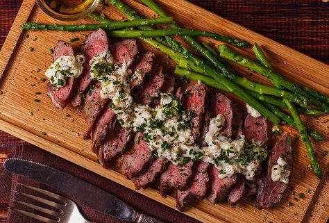 Cheap Steak, Steak With Blue Cheese, Broiled Steak, Gorgonzola Sauce, Grilled Ribeye, Blue Cheese Sauce, Marinated Steak, Cooking For A Crowd, Cooking On A Budget