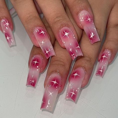 Airbrushed Star Nails, Airbrush Nails Coffin, Acrylic Nails Ideas Stars, Air Brushed Nails Designs, 2000s Heart Nails, Airbrush Star Nails, Nails With Airbrush Designs, Nails Acrylic Airbrush, Airbrush Set Nails