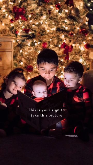 Jenna Rydelek on Instagram: "A magical moment you don’t want to pass up this season!! #christmasphotoshoot #christmastree #kidschristmas #momphotographer #momblogger #babyfirstchristmas #babyfirsts #siblingphotography #familyphotoshoot #christmasphotoshoot #christmasphotography #christmasbaby #jesusisthereasonfortheseason #rawmotherhood #babyphotography #christmasphotos #momof4 #magicalmoments #magicalphotography #magicofchildhood #magicofmotherhood #athomephotoshoot #diyphotoshoot #diyathome" Toddler Christmas Pictures, Cousin Photo Shoots, Sibling Christmas Pictures, Christmas Photoshoot Kids, Diy Christmas Photoshoot, Christmas Pictures Kids, Cousin Pictures, Diy Christmas Photo, Cousin Photo