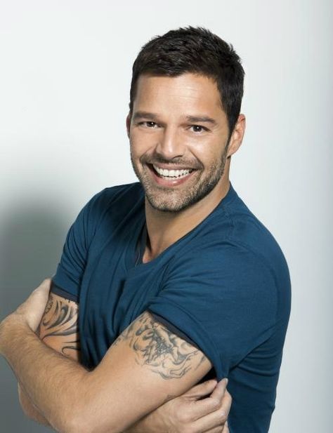 Your Daily Dose of Ricky Martin — POTD December 28, 2015 90s Music Artists, True Roots, Motherhood Encouragement, Hunks Men, Kevin Spacey, Porto Rico, Ricky Martin, Famous Men, Paul Walker