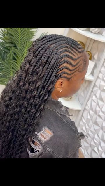 Hair Styles Lines Braids, Conrows Lines With Braids, Line Hairstyles, Conrows Lines And Braids 2023 Trends, Lines Hairstyles, Conrows Lines And Braids 2023, Back Lines Braids, Abuja Lines Hairstyles Braids, Conrows Lines And Braids With Curls