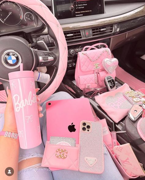 Pink Glitter Wallpaper, Tout Rose, Iphone Wallpaper Classy, Cute Mobile Wallpapers, Pink Wallpaper Girly, Pink Lifestyle, Phone Wallpaper Pink, Pink Car, Pink Girly Things