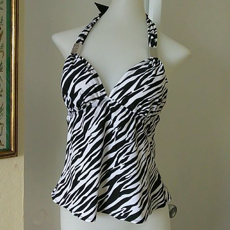 Zebra Stripped Halterkini Swim Merona Size M Nwot. Y2k Full Outfit, Zebra Corset Outfit, Zebra Outfit For Women, Zebra Print Clothes, Trashy Clothes, 2016 Outfits, Zebra Print Shirt, Zebra Costume, Zebra Shirt