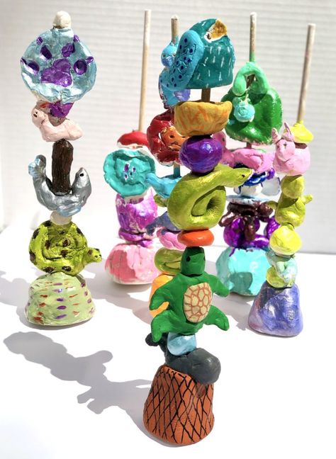 Recycled Sculpture Ideas Easy, Clay Kindergarten Projects, Sculpture Projects For Kids, Polymer Clay For Kids, Elementary Clay Projects, Totem Pole Project, Teen Art Projects, Clay Totem, Grilling Art