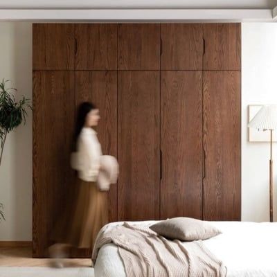 Wardrobe Wood Finish Wardrobe, Bedroom With Wardrobe Ideas, Wood Closet Ideas, Simple Closet Designs, Wardrobes In Bedroom, Walnut Wood Bedroom, Bedroom Ideas Wardrobe, Wardrobe Bedroom Ideas, Japandi Closet