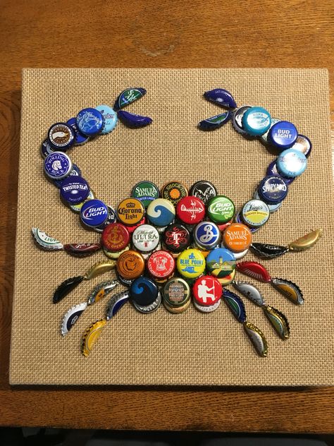 Crab Bottle Cap Art, Bottle Cap Crab Craft, Bottle Cap Animals, Bottle Lid Crafts, Art From Waste Ideas Creative, Bottle Cap Crab, Bottle Caps Diy, Bottle Cap Coasters, Carcase Iphone