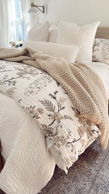 #follow #homedecorideas #house #bedroom #bedroomdecor #home #homedecor #lifestyle #blogging #blogger #blog Cozy Bed Sets Comforter, Farm House Bedding, Make Your Bed Aesthetic, Neutral King Bedding Ideas, Patterned Sheets Bedding, King Bed Comforter Ideas, Layered Bedding Ideas Color Combos, King Bedding Sets Master Bedrooms, Beautiful Bedding Ideas