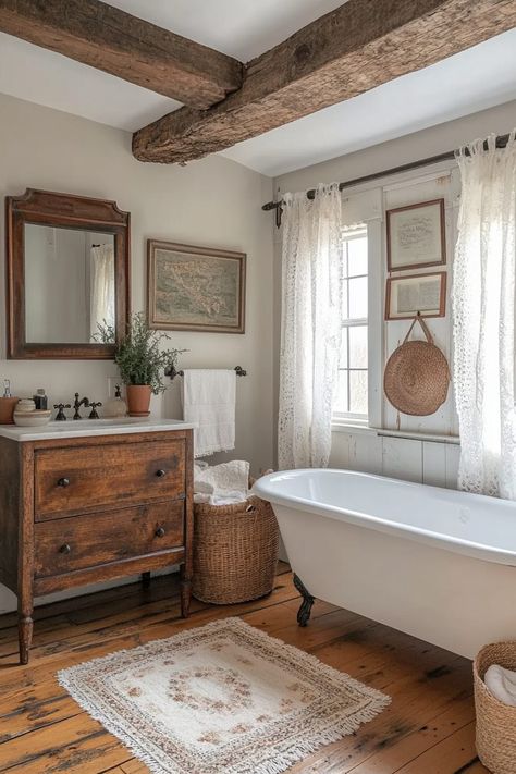 29 Vintage Bathroom Designs That Bring Timeless Elegance 9 Rustic Bathroom Designs Farmhouse Style, Vintage Farmhouse Bathroom, Boho Style Bathroom, Rustic Bathroom Designs, Cottage Bathroom, Rustic Bathrooms, Vintage Bathrooms, Diy Bathroom Decor, Rustic Bathroom