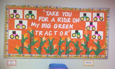 Theme; tractors; corn maze Tractor Bulletin Board Ideas, Corn Maze Bulletin Board, Farm Theme Bulletin Board Ideas, Farm Theme Bulletin Board, Fall Farm Bulletin Board Ideas, Down On The Farm Bulletin Board, Tractor Art, Preschool Boards, Classroom Boards