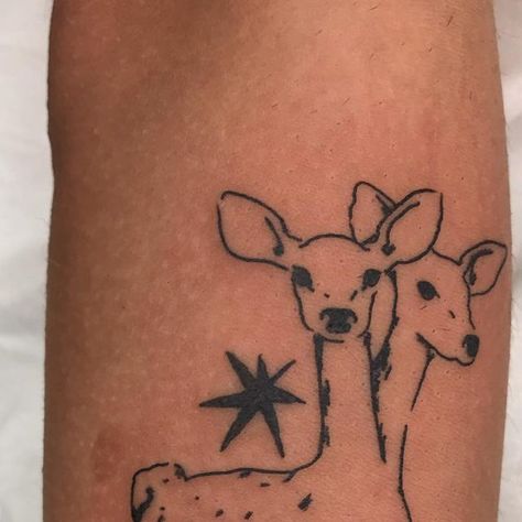 ₐₗₑₓ✿ on Instagram: "Biche à deux tête pour Leila 🦌 Merci pour ce trop cool projet ! @catharsisclub  · #tattoo #doe #animal #animaltattoo #twoheaded #twoheadedcalf #tat #tatouage #paristattoo #illustrativetattoo #customtattoo #fineline #illustration" Two Head Animal Tattoo, Two Deer Tattoo, Deer And Fox Tattoo, Two Headed Deer Tattoo, Fineline Animal Tattoo, Jackrabbit Tattoo, Buck And Doe Tattoo, Dear Tattoos, Simple Deer Tattoo