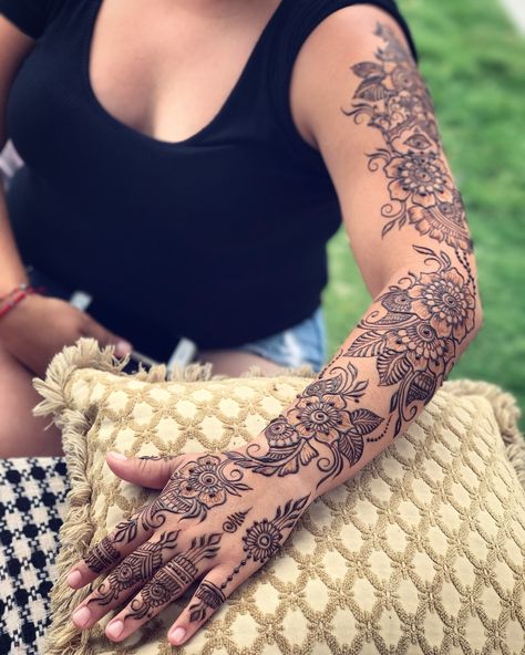 Full sleeve henna design Full Arms Mehndi Design, Full Arm Henna Tattoo, Full Sleeve Henna Tattoo, Full Arm Henna Designs, Hand And Arm Henna, Henna Tattoo Designs Arm Sleeve, Full Sleeve Henna, Arm Henna Tattoo, Full Arm Henna