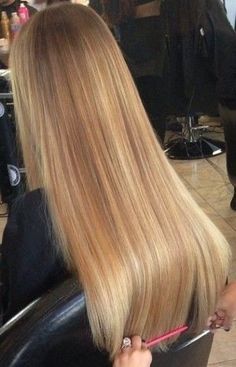 Good Long Hair, Hair Trends 2024, Red Hair Trends, Summer Blonde Hair, Dyed Blonde Hair, Dirty Blonde Hair, Unique Looks, Honey Blonde Hair, Blonde Hair Shades