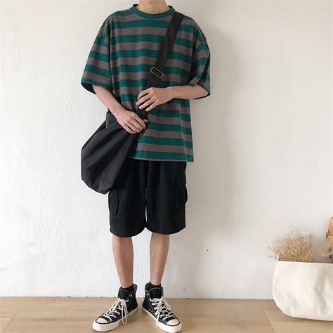 Comfy Outfits Summer Men, Mens Fashion Shorts Outfits, Japanese Men Summer Outfit, Japanese Summer Streetwear, Summer Japanese Outfits Men, Japanese Summer Outfits Men, Grunge Summer Outfits Men, Alternative Outfits Men, Striped Shirt Outfit Men