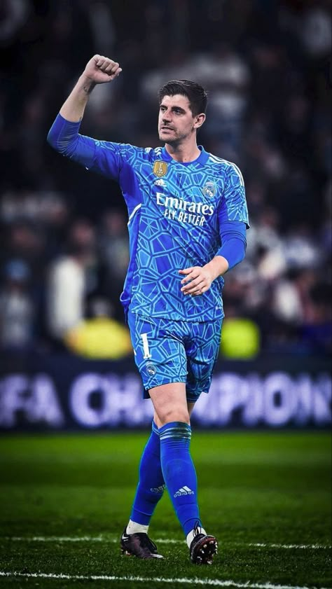 Courtois Real Madrid, Real Madrid Goalkeeper, Football Artwork, Cr7 Wallpapers, Thibaut Courtois, Real Madrid Wallpapers, Ronaldo Football, Madrid Wallpaper, Real Madrid Players