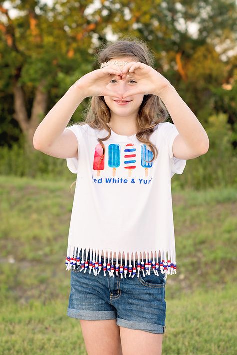 How to make a beaded-fringe t-shirt Tshirt Fringes Diy, Fringe Shirt With Beads, How To Bead A Shirt, Beaded Fringe Shirt Diy, Diy Fringe Shirt With Beads, Tshirt Beading Ideas, How To Make A Fringe Shirt, How To Fringe A Tee Shirt, Bead Shirt Diy