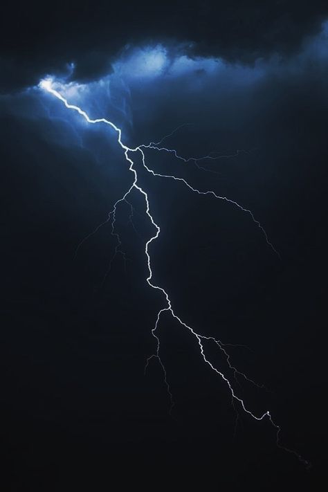 Lightning Painting, Lightning Aesthetic, Lightning Sky, Lightning Images, Pictures Of Lightning, Lightning Art, Lightning Photos, Benfica Wallpaper, Lightning Tattoo