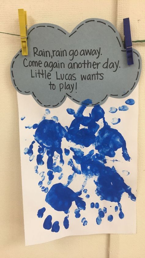 April showers. Rain, rain, go away! Great project for daycare, preschool, or arts and crafts at home with the kids! June Crafts, Preschool Weather, Weather Crafts, Toddler Craft, April Crafts, Infant Classroom, Weather Theme, Baby Art Projects, Toddler Classroom