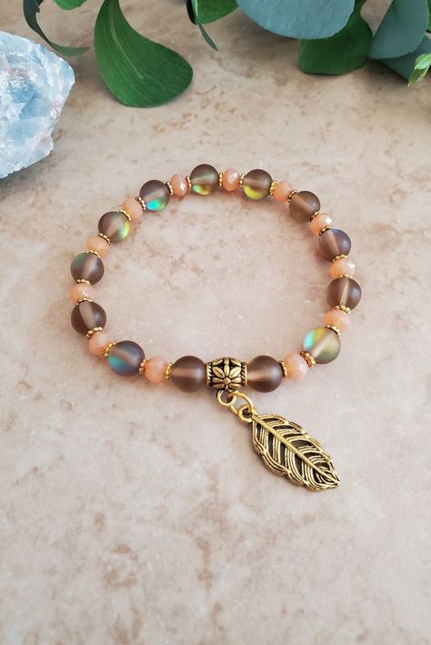 Bracelets Fall, Autumn Bracelet, Women's Bracelets, Gold Alloys, Bracelets Handmade Beaded, Fall Jewelry, Leaf Charms, Beaded Stretch Bracelet, Flower Charm