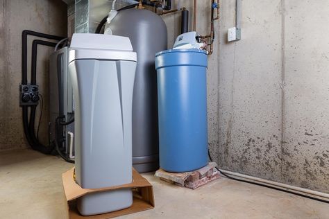 How Much Does a Water Softener System Cost to Install? - Bob Vila Water Softener Salt, Water Softener System, Water Softeners, Healthy Water Drinks, All About Water, Whole House Water Filter, Bob Vila, Best Water, Water Softener