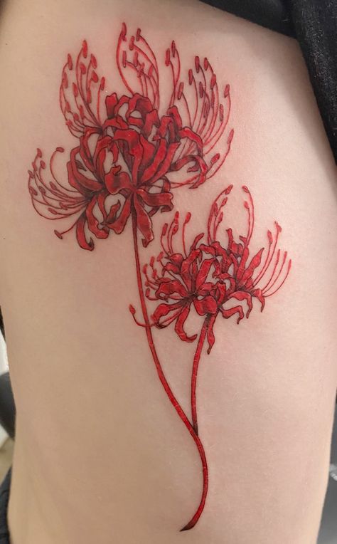 Spider Lily Tattoo, Red Flower Tattoos, Slayer Tattoo, Japanese Flower Tattoo, Tattoo Red, Red Tattoo, Muster Tattoos, Flipagram Instagram, Red Ink Tattoos