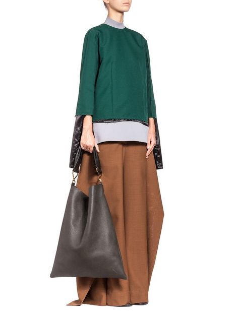 Marni #madeinItaly Marni Market, Marni Bag, Italian Fashion Brands, Fashion For Petite Women, Bag Outfit, Minimalist Capsule Wardrobe, Rug Bag, Strap Bag, Petite Women