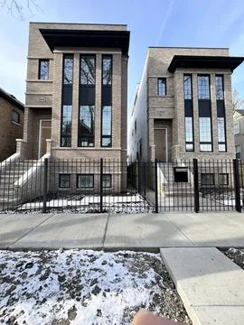 Chicago, IL Real Estate - Chicago Homes for Sale | realtor.com® Townhouse Decor, Chicago Homes, Chicago Real Estate, Chicago Il, Estate Homes, House Prices, Estate Sale, Homes For Sale, House Plans