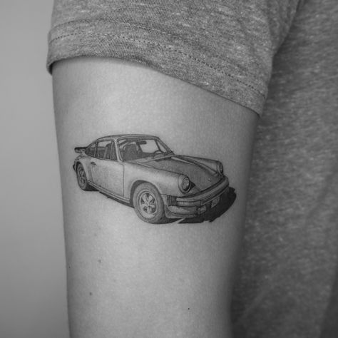 Porsche Tattoo, Medium Tattoos, Tattoo Inspiration Men, Car Tattoos, Vintage Porsche, Small Tattoos For Guys, Tattoo Sleeve Men, Tattoo Studio, Tattoos And Piercings