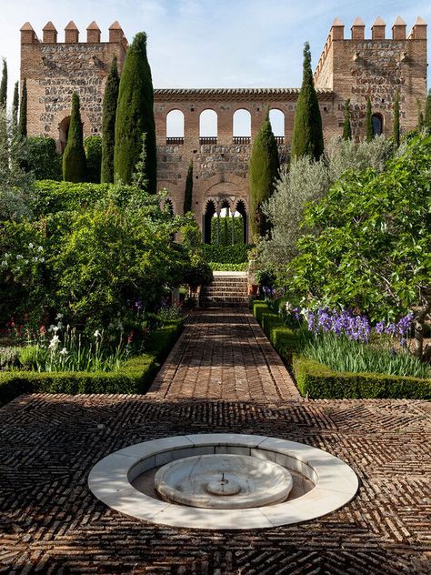 José Bono Jr. se casa con Aitor Gómez tras cuatro años de relación Toledo Spain, Neuschwanstein Castle, Mediterranean Garden, Spain And Portugal, Spain Travel, Inspirational Pictures, Travel Aesthetic, Toledo, Landscape Architecture