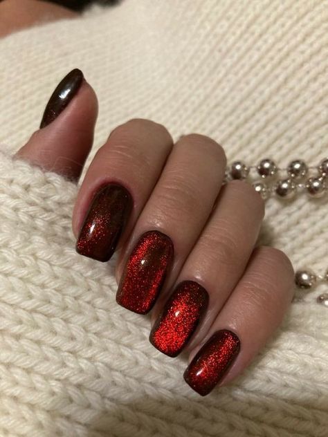 Red Irridescent Nails, Short Dark Red Nails With Glitter, Dark Red Shiny Nails, Red Glitter Chrome Nails, Red Holo Nails, Burgundy Velvet Nails, Velvet Nails Red, Dark Red Nails With Glitter, Gel Dip Nails Powder