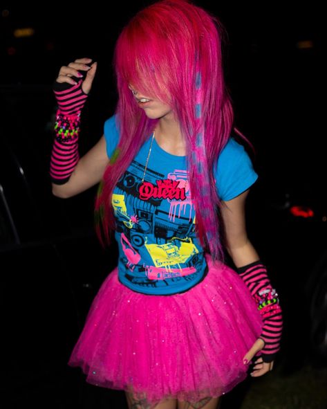 Scene Queen MySpace 2000’s scene hair scenecore scene fashion rawrxd Scene Makeup Looks, Scene Queen Myspace, Pink And Green Scene Outfit, Pink Scene Fashion, Scene Queen Pink Rover, Scene Fashion 2000s, Myspace Scene, Scene Moodboard, Scene Vs Scenecore