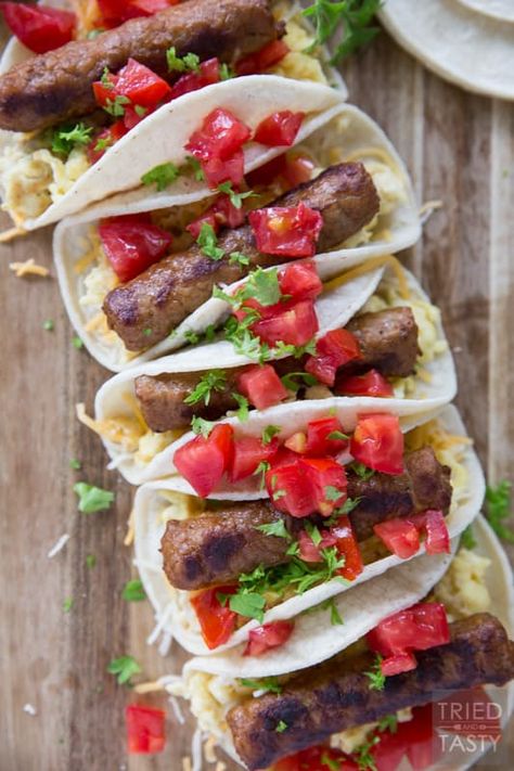 Breakfast Street Tacos // Forget taco Tuesday... you can have these Breakfast Street Tacos any morning of the week. One of the easiest and most delicious fresh breakfast ideas you've seen in a while! Make these for the whole family, they will all fall in love! | Tried and Tasty Fresh Breakfast Ideas, Street Tacos Recipe, Street Taco Recipe, Fair Foods, Eggs Scrambled, Mini Breakfast, Palm Court, Fresh Breakfast, Fair Food