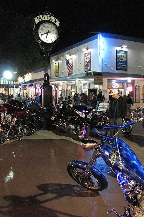 Bike Night at Old Town, Kissimmee Florida - American chopper meets pimp my ride! Kissimmee Florida Restaurants, Old Town Florida, Old Town Kissimmee, Bike Night, Disney World Orlando, American Chopper, Usa Florida, Holiday Tips, Kissimmee Florida