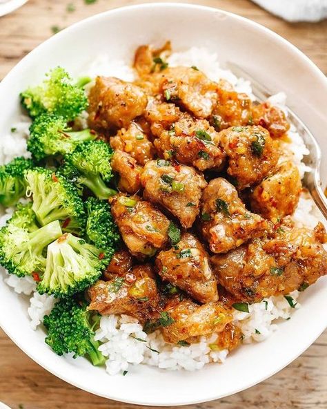 eatwell101 on Instagram: "Honey Garlic Pork Rice Bowl 🍲 Try this super easy pork recipe cooked in less than 25 minutes with no marinating! Click the link in our bio to get the recipe. https://www.eatwell101.com/honey-garlic-pork-rice-bowl-recipe #porkbowl #porkandrice #simplesupper #ricebowl #pork #easyrecipes #eatwell101" Easy Pork Recipe, Honey Garlic Pork, Garlic Pork, Pork Recipes Easy, Rice Bowls Recipes, Pork Recipe, Easy Pork, Bowl Recipe, Honey Garlic